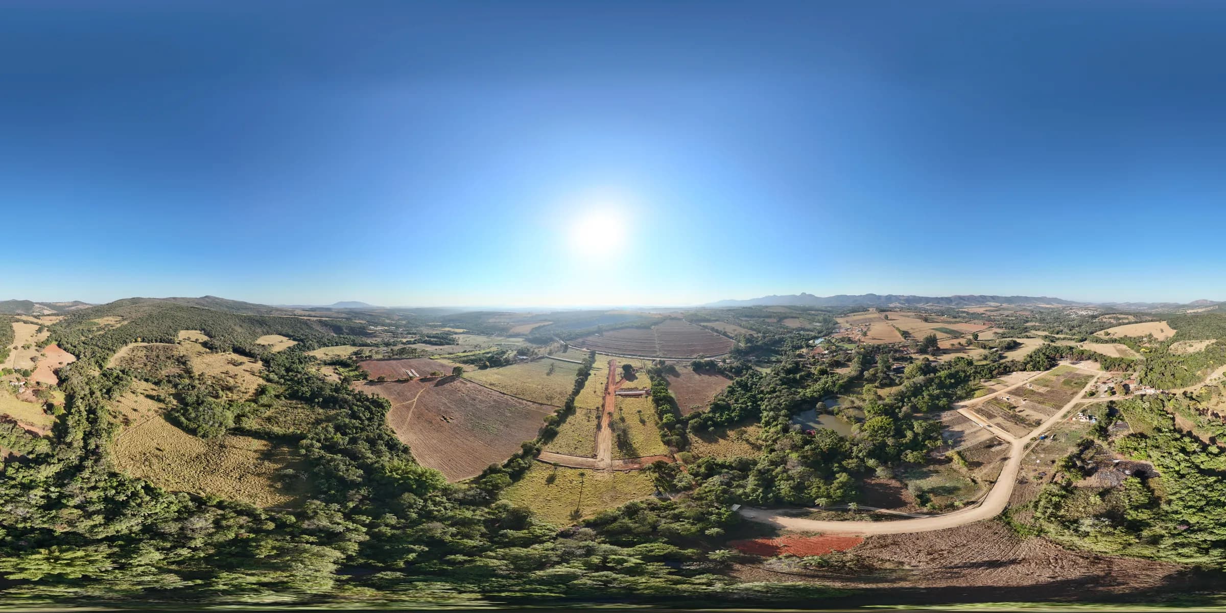 A região vista de cima, em direção ao horizonte.